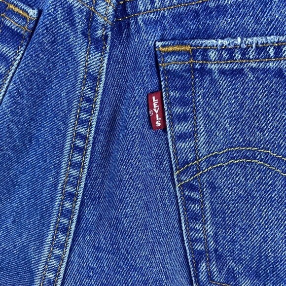 Levi's 501 Denim Jean Short Sz 25 Medium Wash Cut Off Button Fly Distressed - Picture 3 of 13
